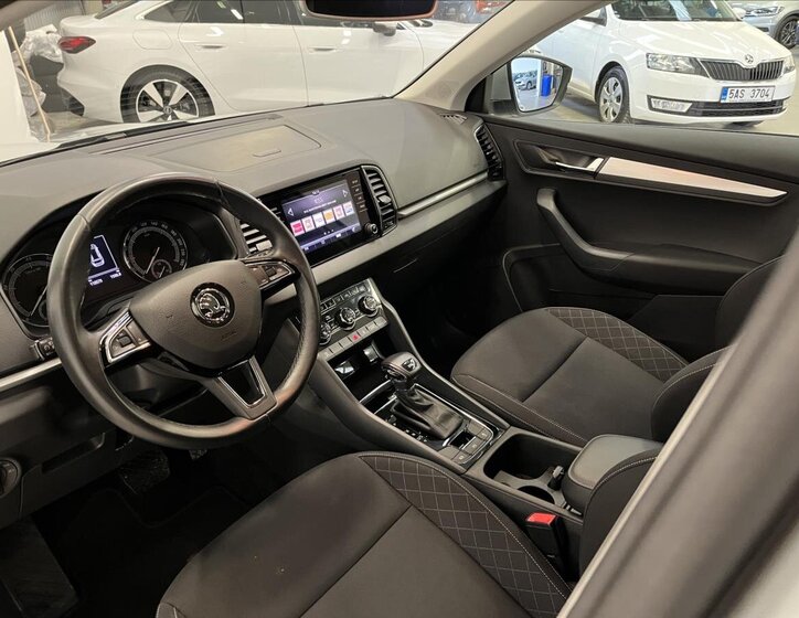 Škoda Karoq SUV 1,5 l 110 kw