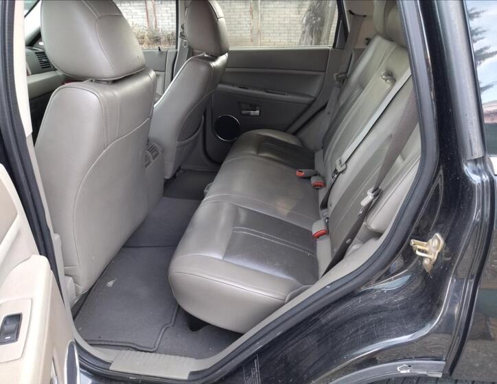 Jeep Grand Cherokee 15