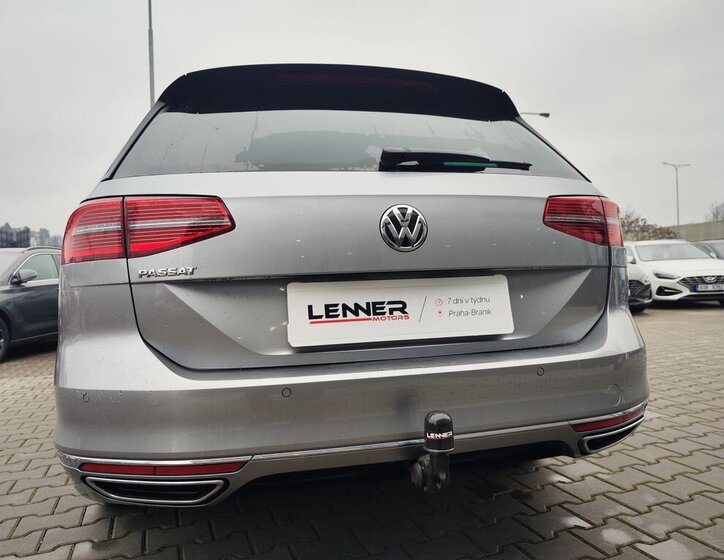 Volkswagen Passat Sedan 2,0 l 140 kw