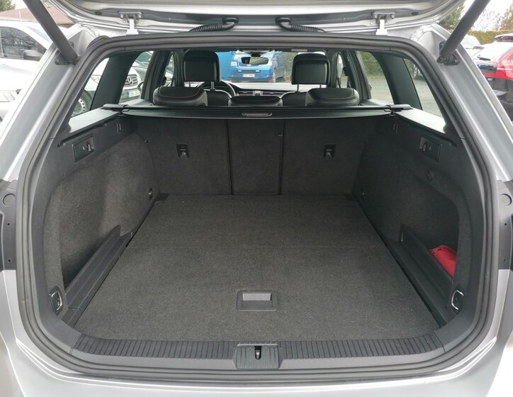 Volkswagen Passat Kombi 2,0 l 90 kw