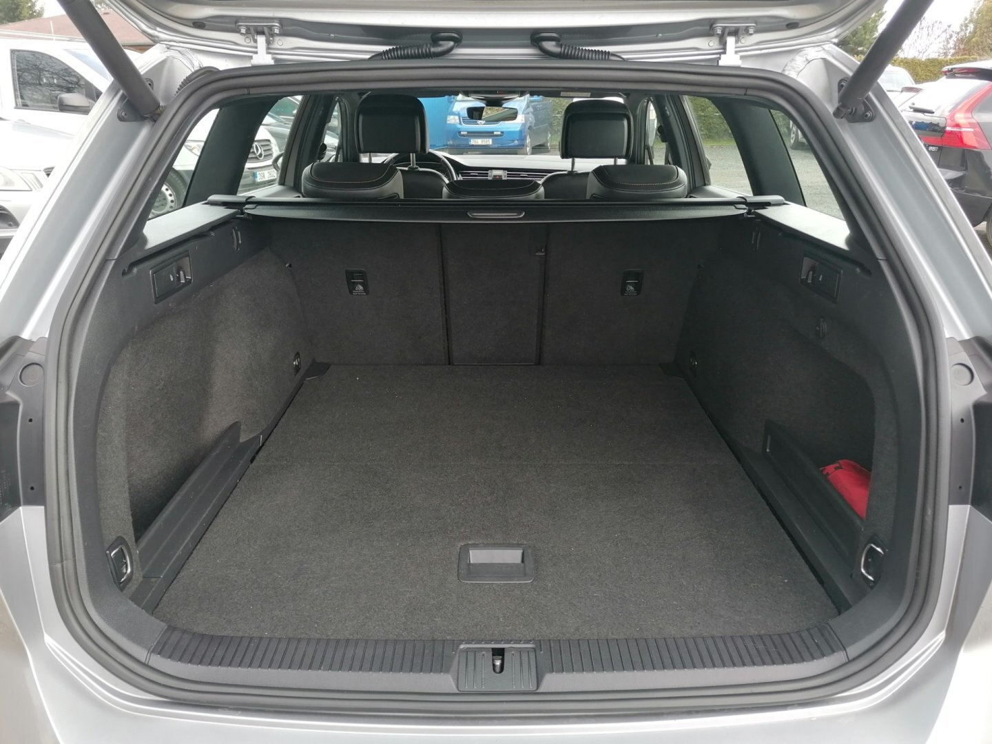 Volkswagen Passat Kombi 2,0 l 90 kw