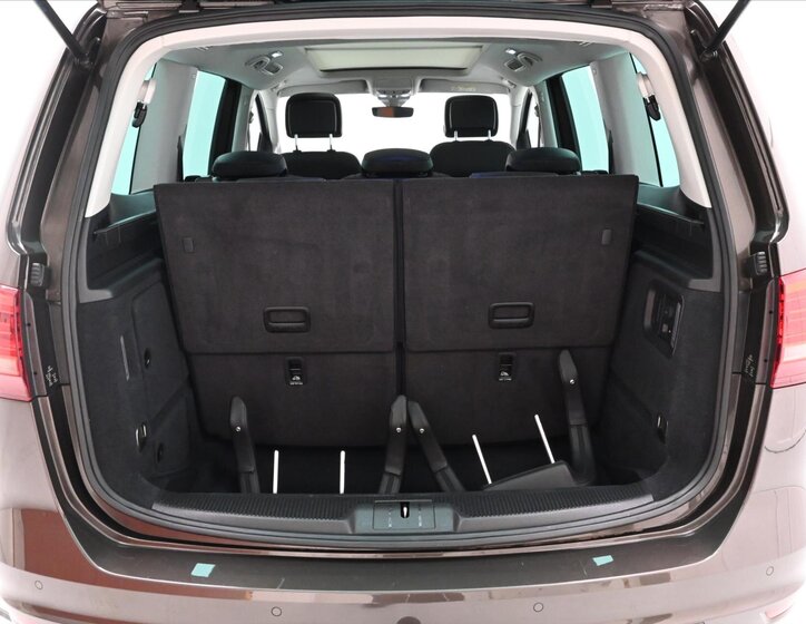 Volkswagen Sharan MPV 2,0 l 110 kw