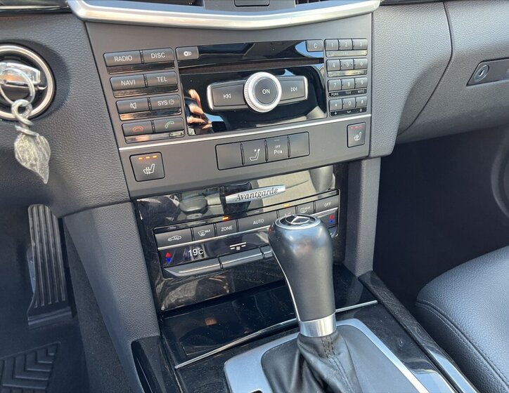 Mercedes-Benz Třídy E Sedan / Limuzína 2,1 l 100 kw