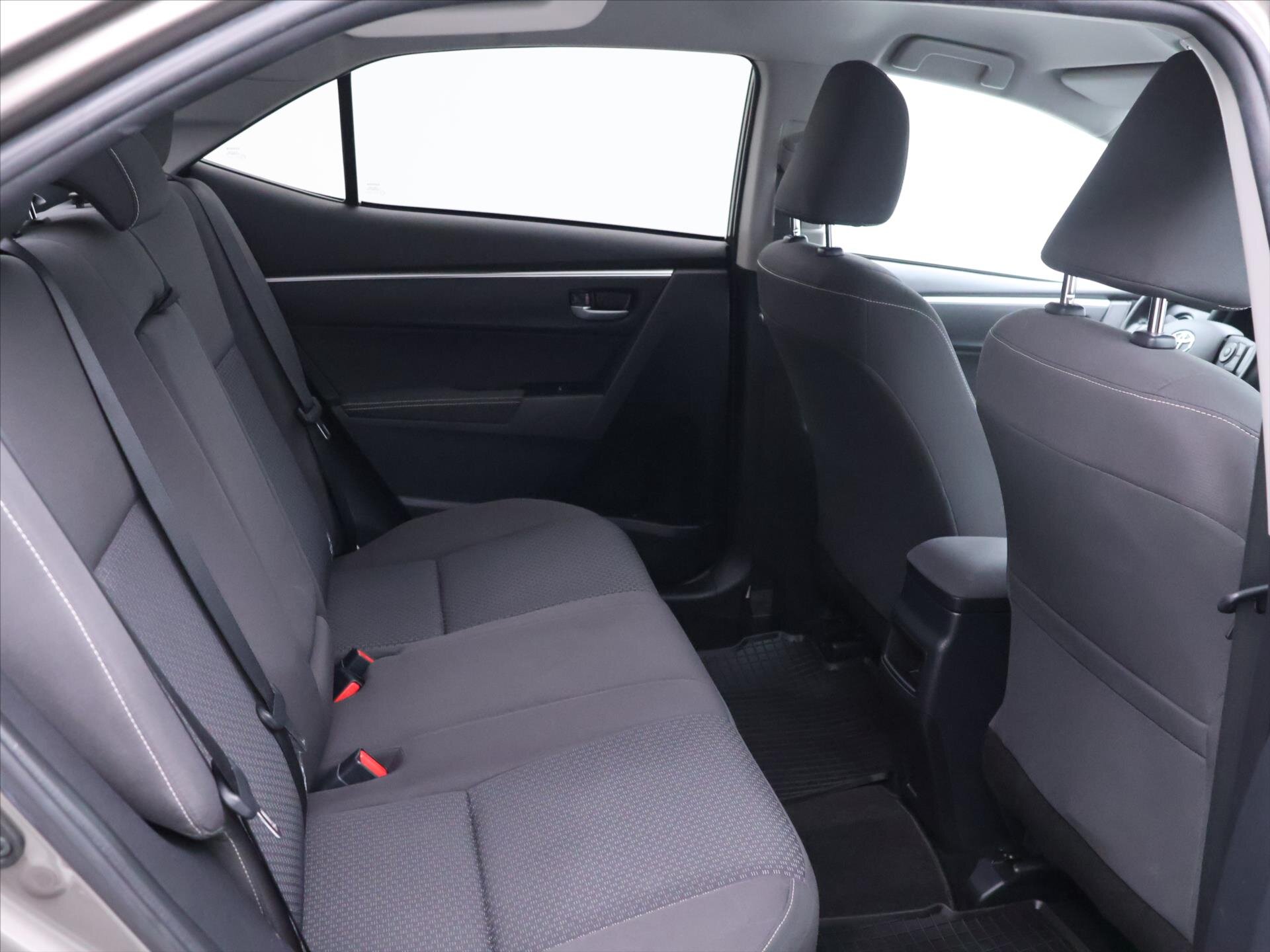 Toyota Corolla Sedan 1,6 l 97 kw