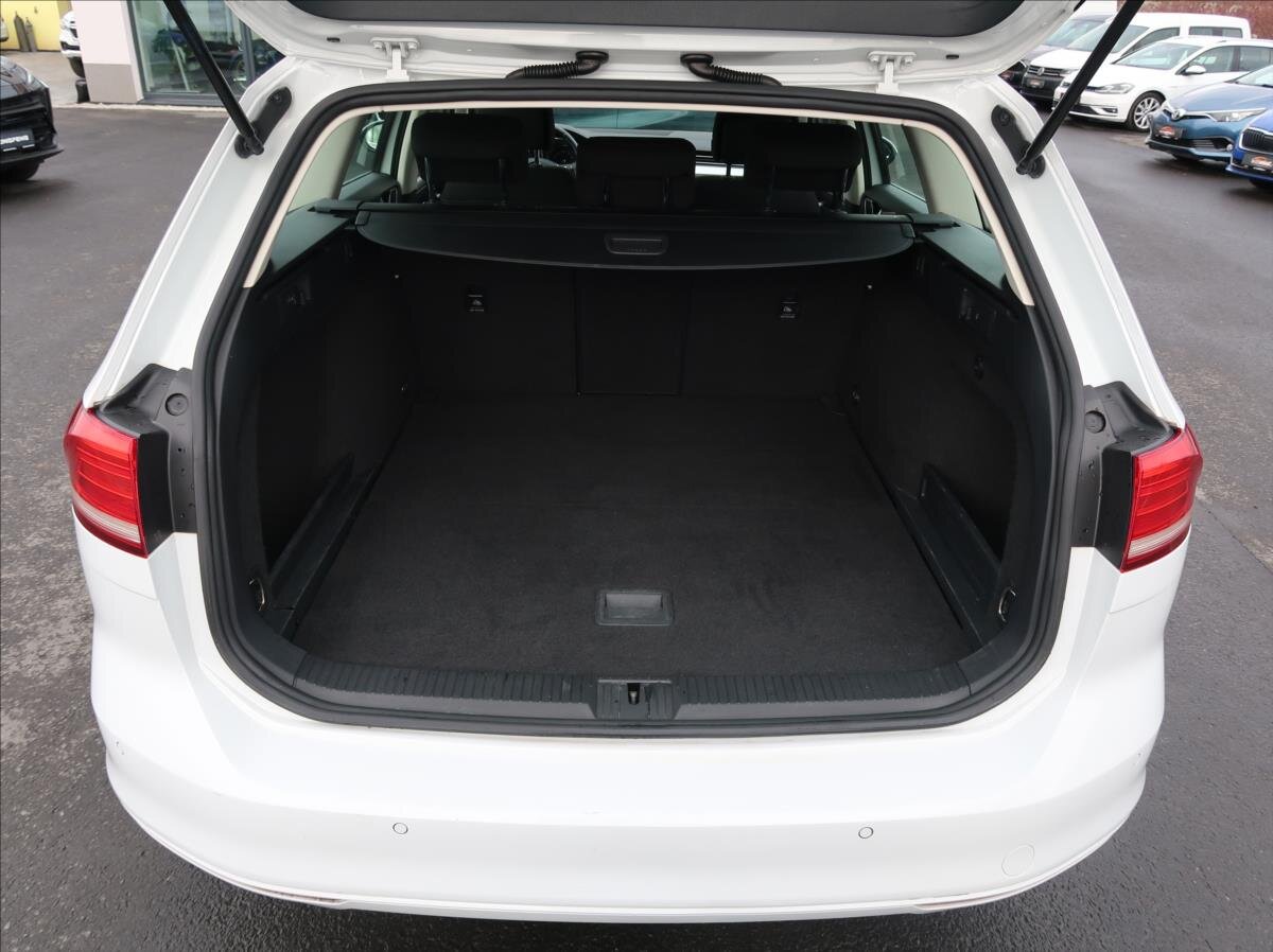 Volkswagen Passat Kombi 2,0 l 110 kw