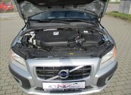Volvo XC70 Kombi 2,4 l 151 kw