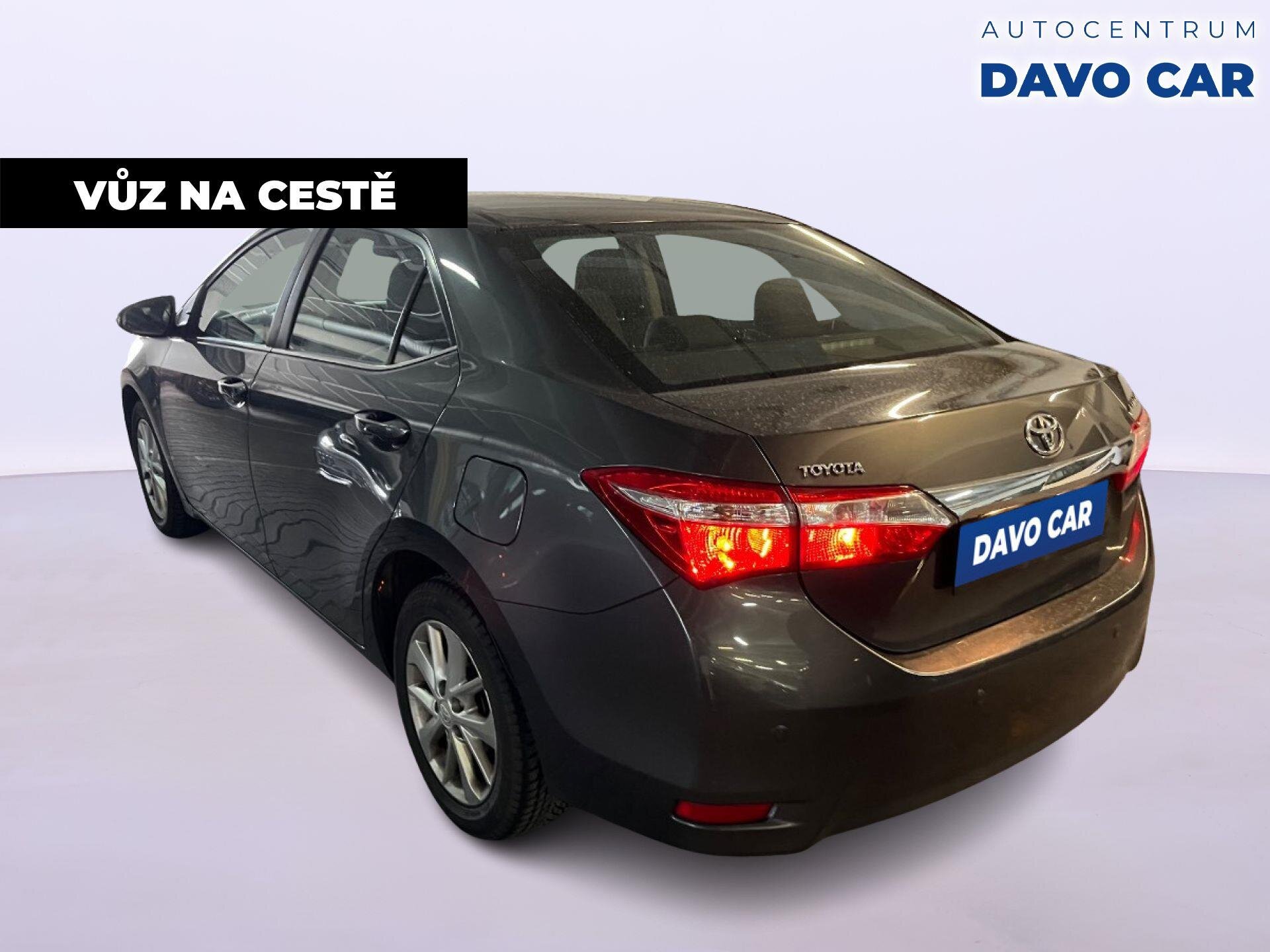 Toyota Corolla Sedan / Limuzína 1,6 l 97 kw