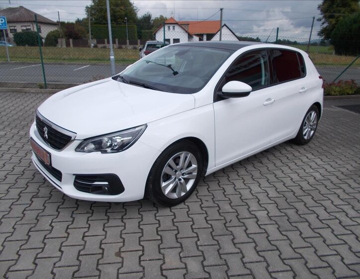 Peugeot 308 4