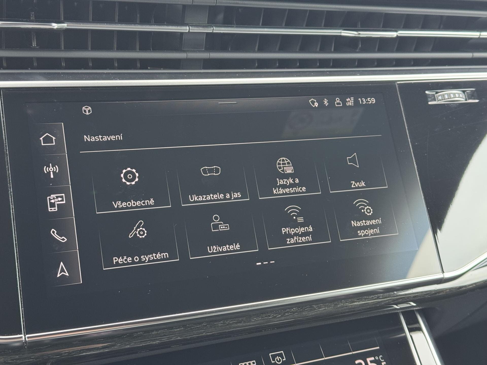 Audi Q8 SUV 3,0 l 210 kw