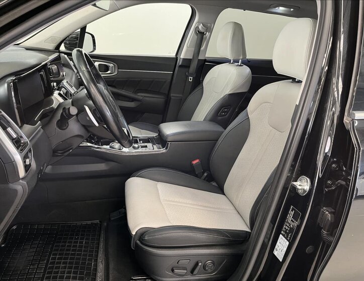 KIA Sorento SUV / Terénní 2,2 l 148 kw