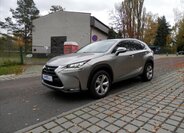 Lexus NX 300h SUV / Terénní 2,5 l 114 kw