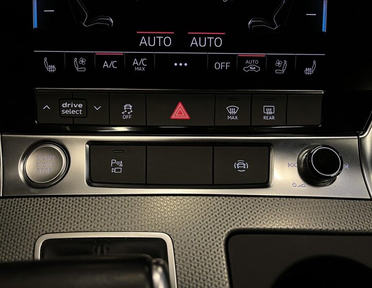 Audi A6 Allroad Kombi 3,0 l 210 kw