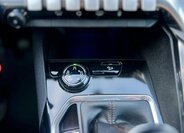 Peugeot 3008 SUV 1,2 l 96 kw