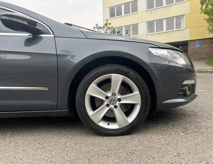 Volkswagen Passat CC 14