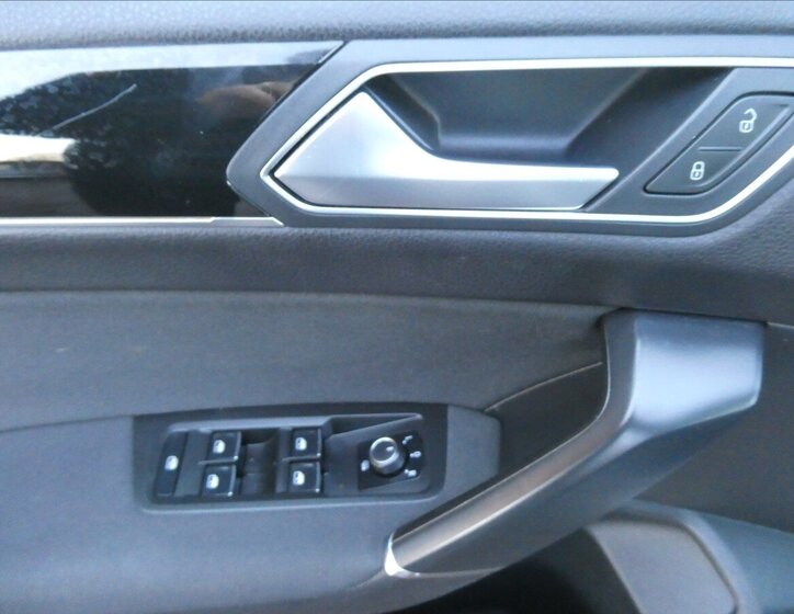 Volkswagen Touran MPV 2,0 l 110 kw