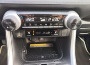 Toyota RAV4 SUV / Terénní 2,5 l 163 kw