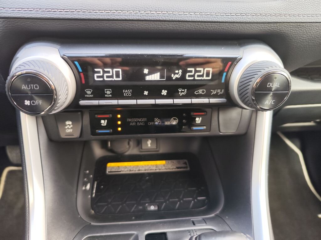 Toyota RAV4 SUV / Terénní 2,5 l 163 kw