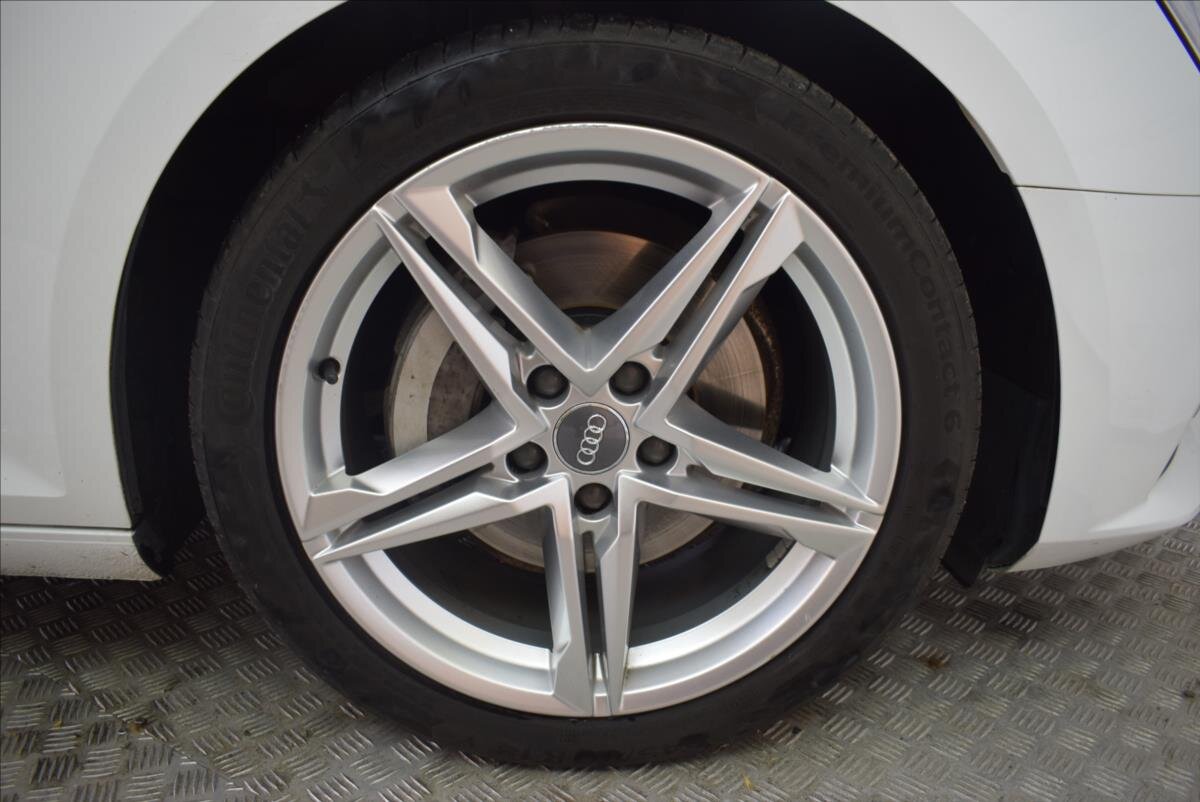 Audi A4 Sedan / Limuzína 2,0 l 140 kw