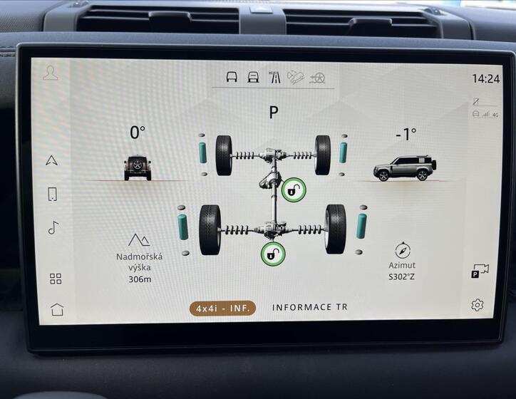 Land Rover Defender 28