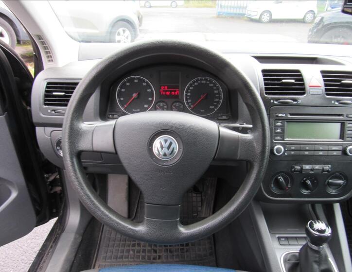 Volkswagen Golf 12