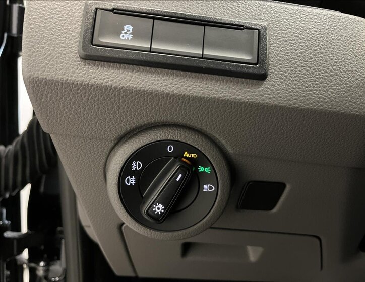 Volkswagen Caravelle 14