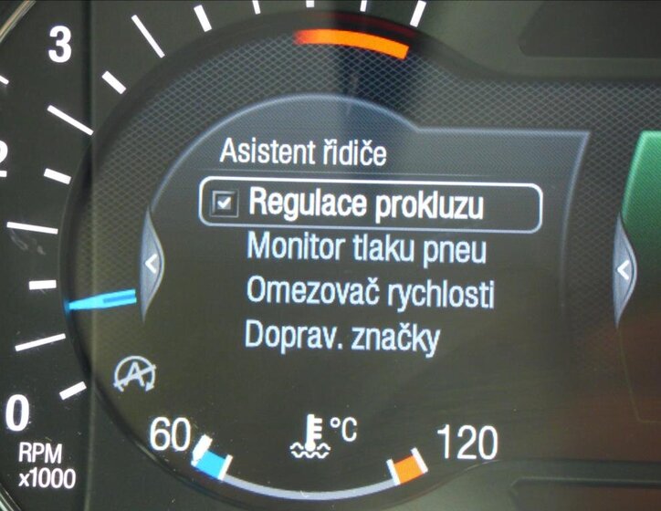 Ford S-MAX MPV 2,0 l 110 kw