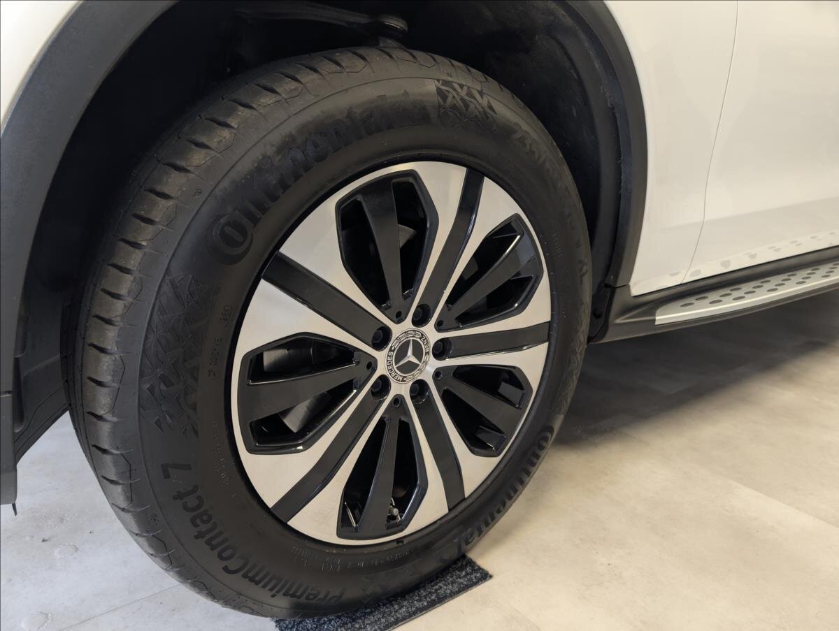 Mercedes-Benz GLC SUV 2,0 l 145 kw