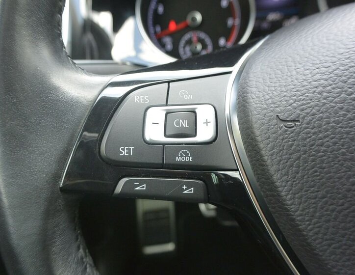 Volkswagen Golf Hatchback 1,2 l 63 kw