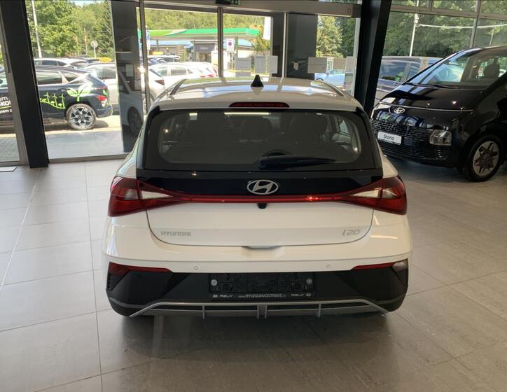 Hyundai i20 6