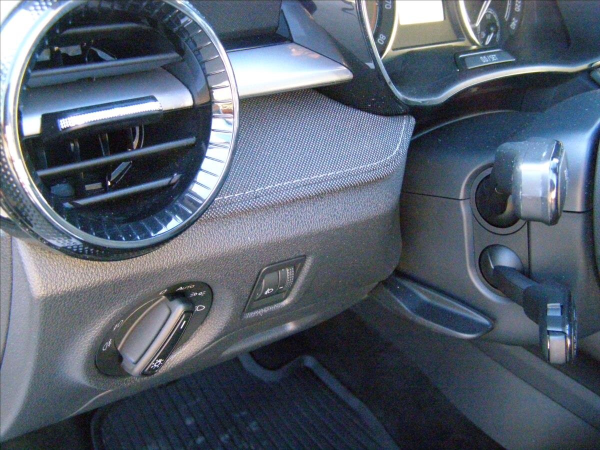 Škoda Fabia Hatchback 999,0 70 kw