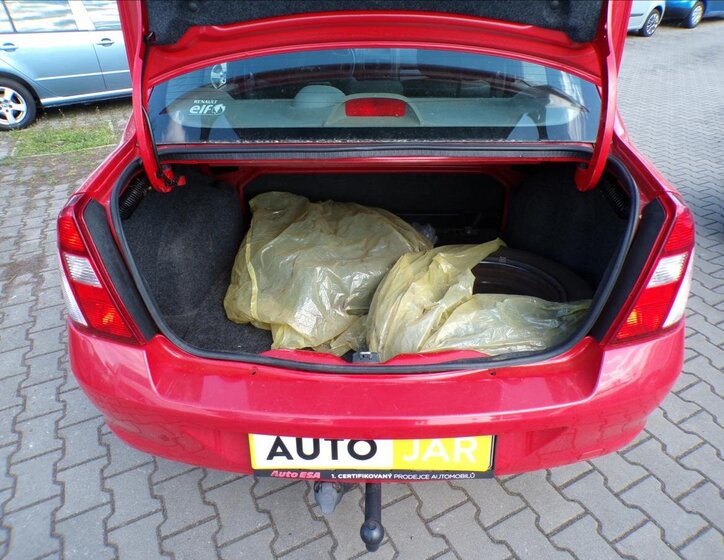 Renault Thalia Sedan / Limuzína 1,1 l 55 kw