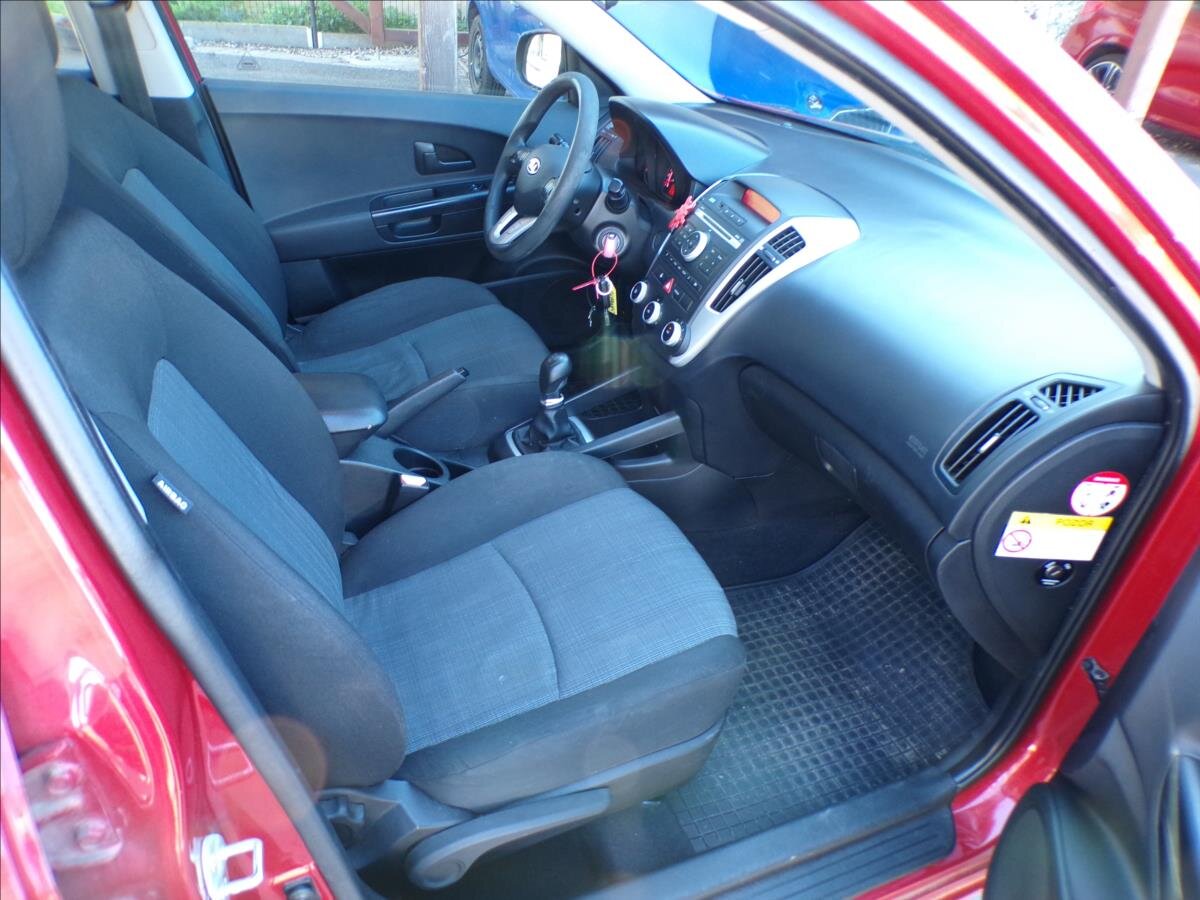 KIA Ceed Kombi 1,4 l 77 kw