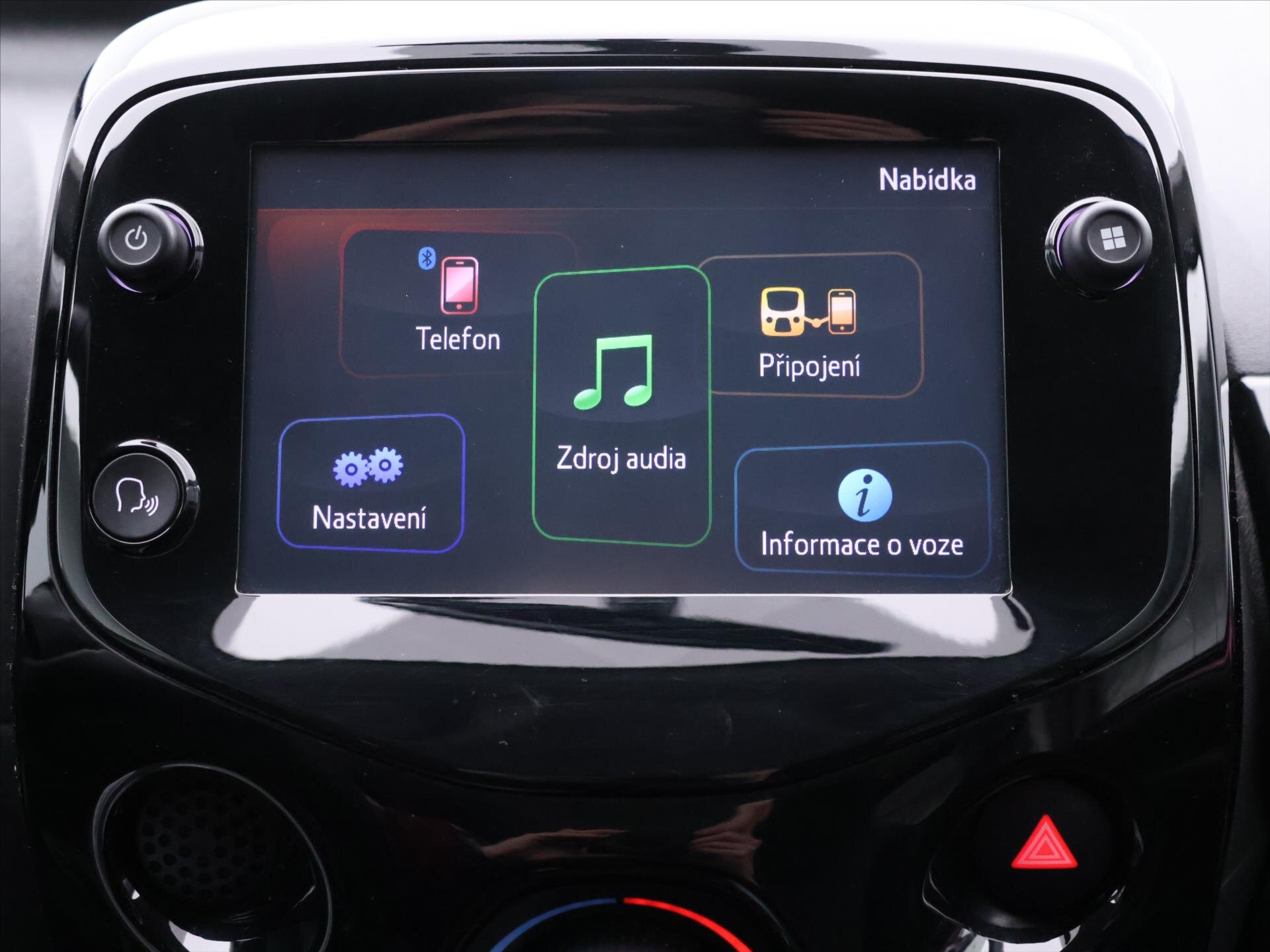 Toyota Aygo Hatchback 998,0 53 kw