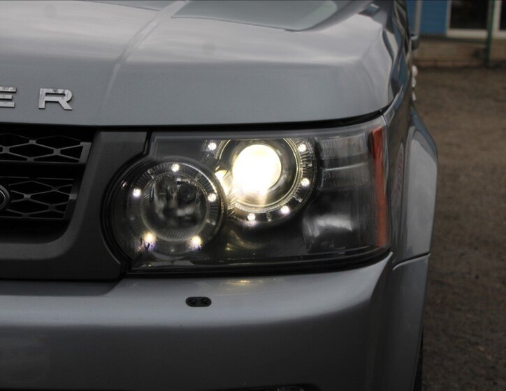 Land Rover Range Rover Sport SUV 3,0 l 180 kw