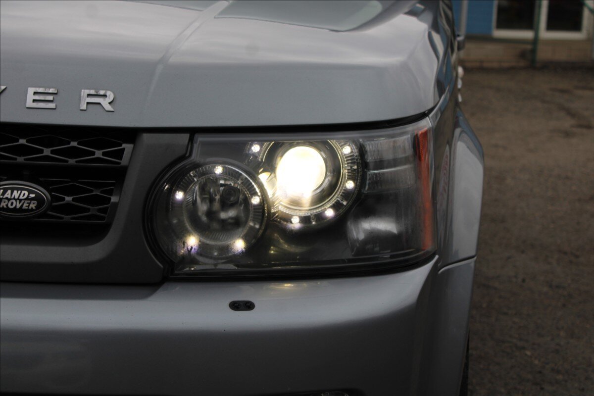 Land Rover Range Rover Sport SUV 3,0 l 180 kw