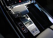 Audi A8 21