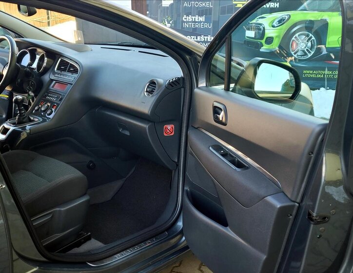 Peugeot 5008 MPV 1,6 l 115 kw