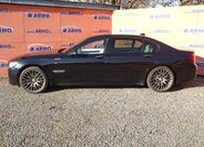 BMW Řada 7 Sedan 4,4 l 330 kw