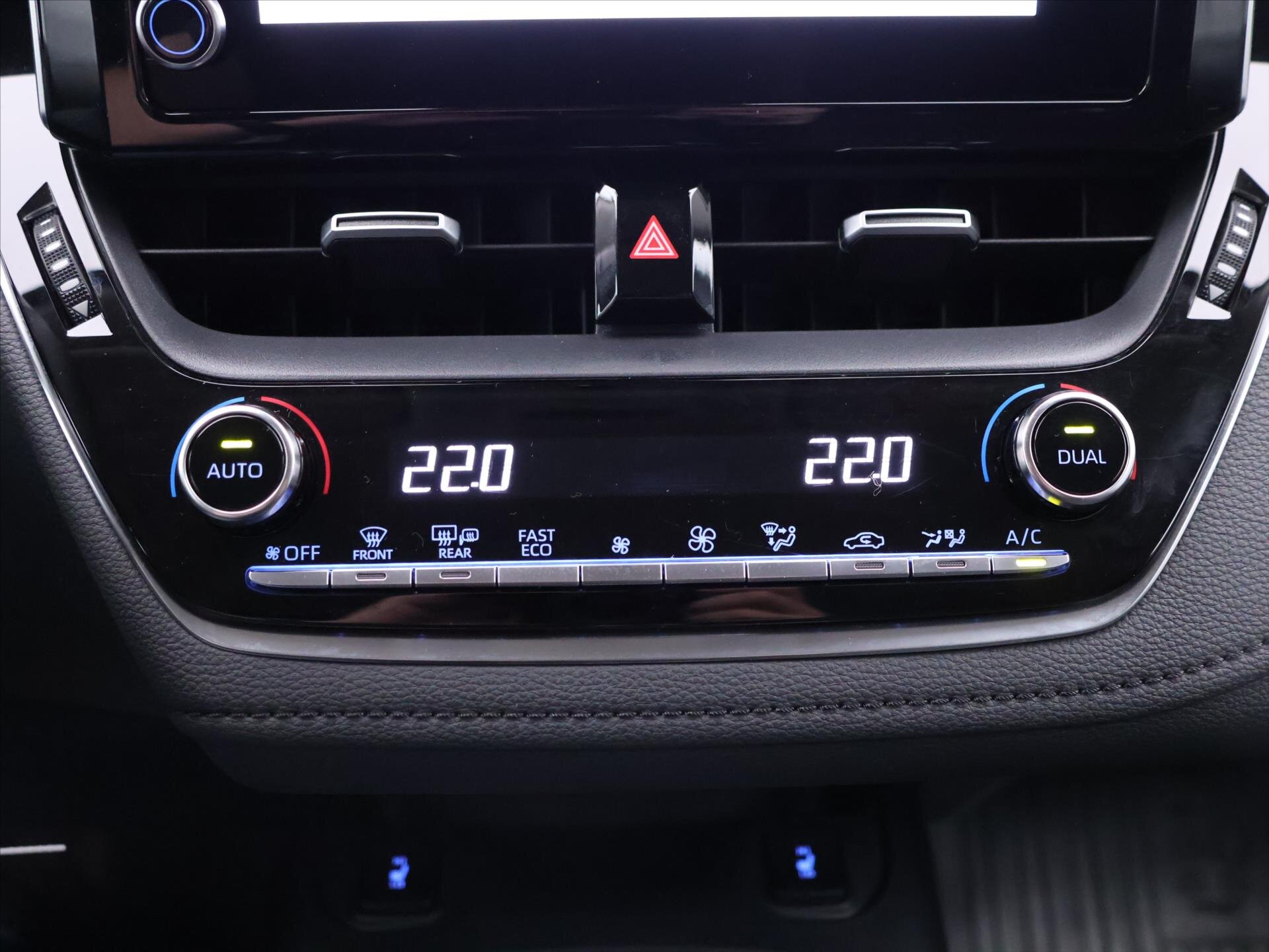 Toyota Corolla Sedan 1,5 l 92 kw