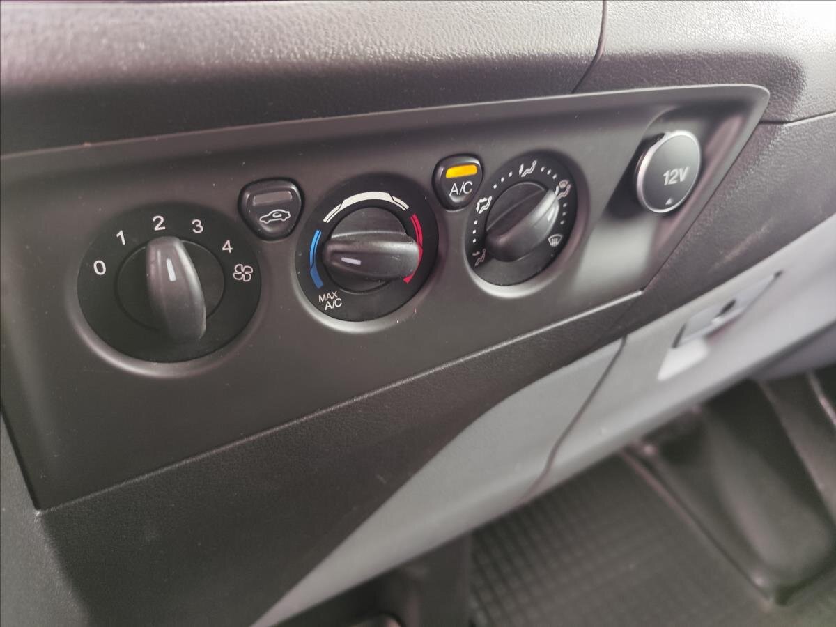 Ford Transit Custom Kombi 2,0 l 96 kw