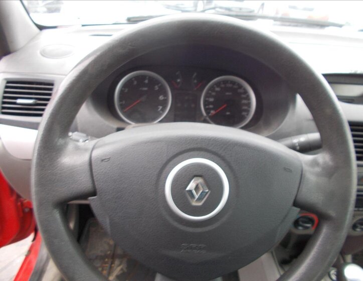 Renault Thalia Sedan / Limuzína 1,1 l 55 kw