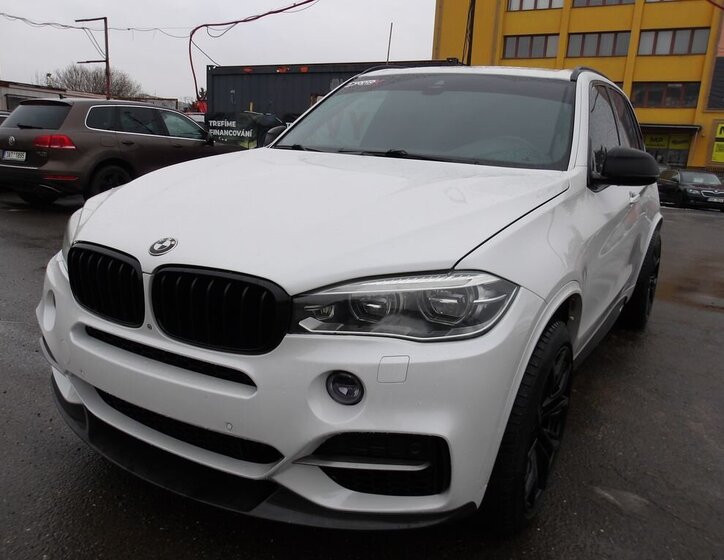 BMW X5 SUV 3,0 l 280 kw