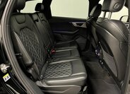 Audi SQ7 26