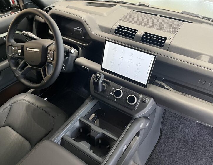 Land Rover Defender SUV / Terénní 3,0 l 221 kw