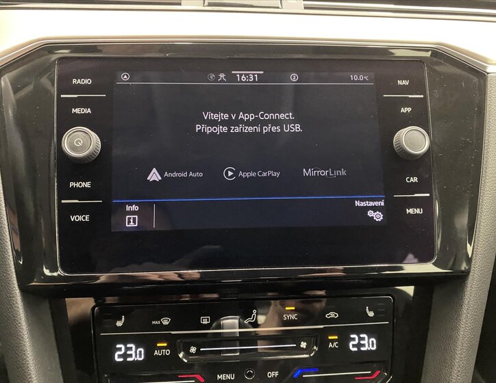 Volkswagen Passat 16