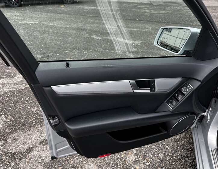 Mercedes-Benz Třídy C 14