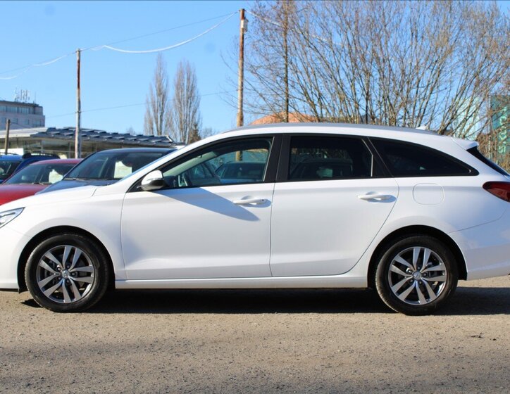 Hyundai i30 Kombi 1,4 l 103 kw