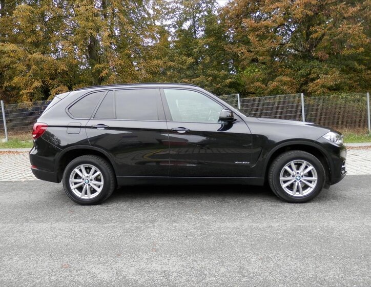 BMW X5 Kombi 3,0 l 190 kw