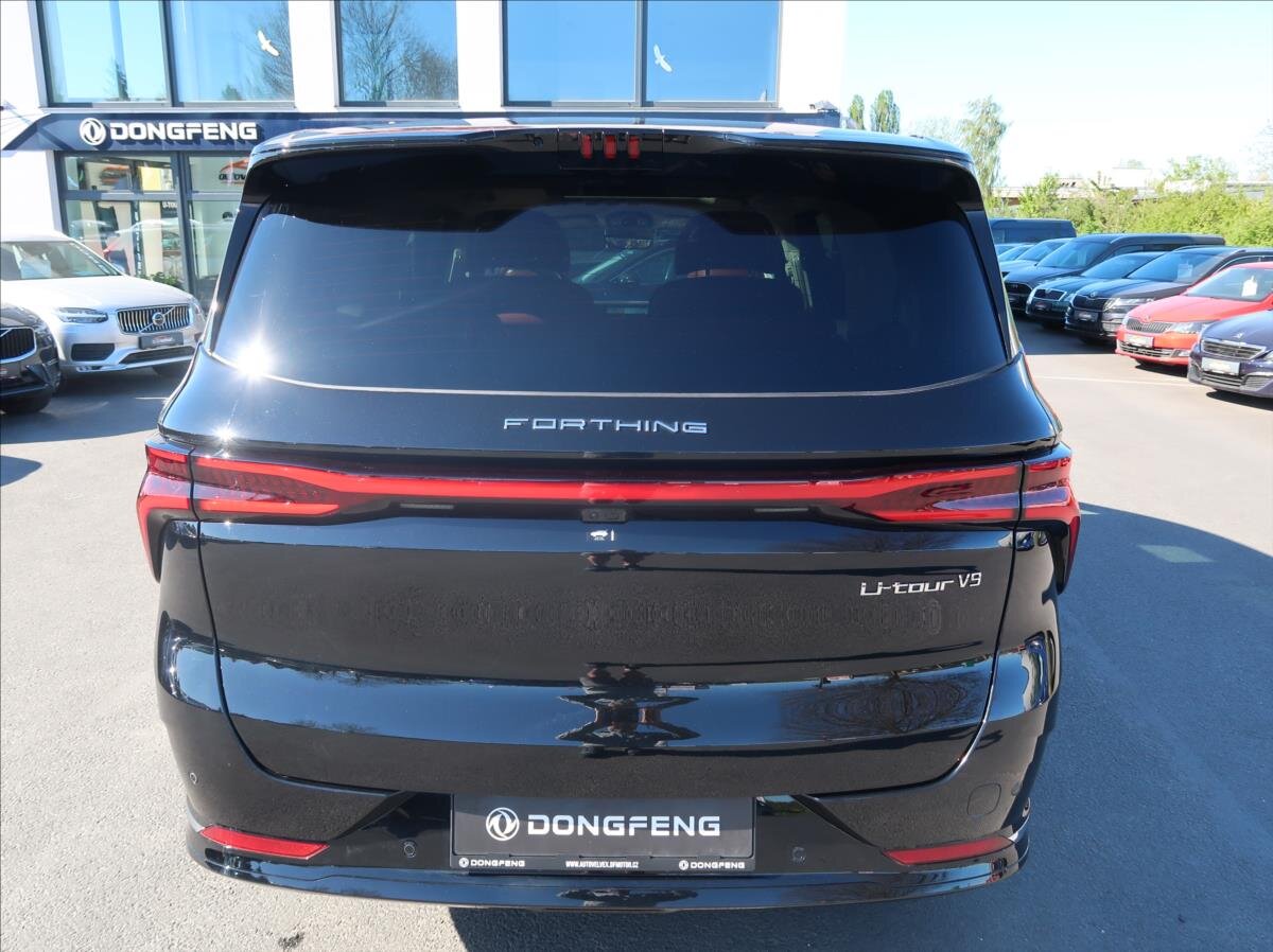 Dongfeng U-Tour MPV 1,5 l 255 kw