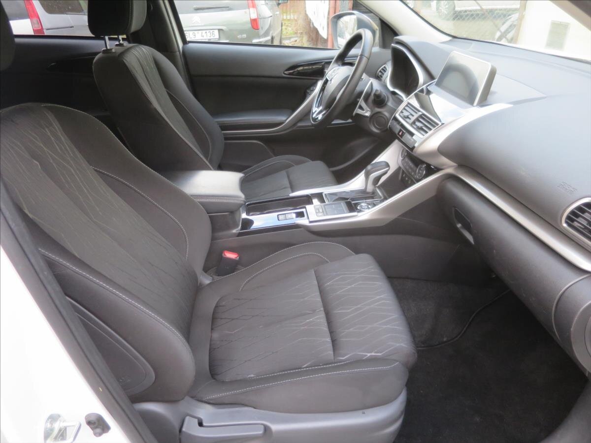 Mitsubishi Eclipse Cross SUV / Terénní 2,3 l 109 kw